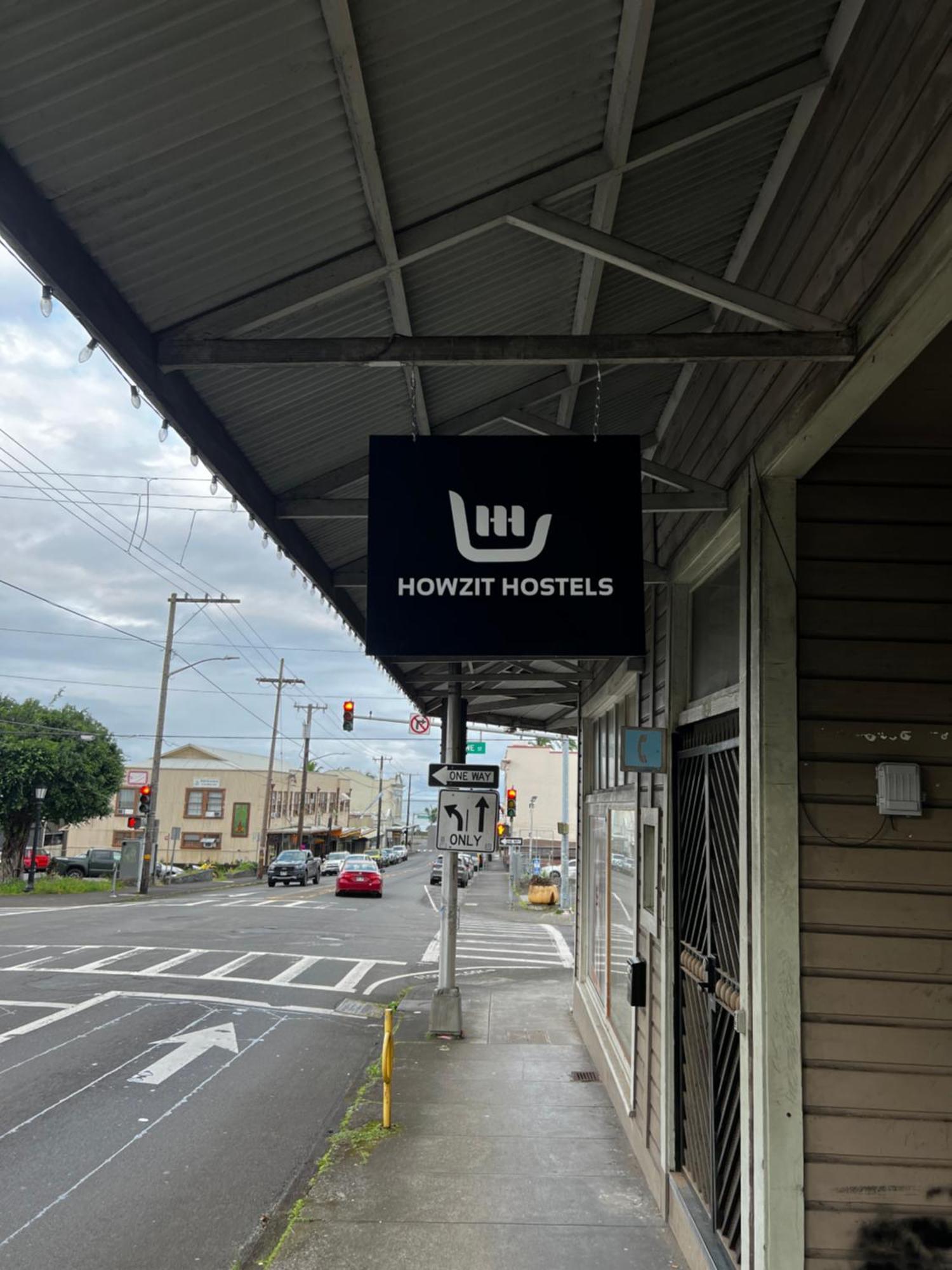 Howzit Hostels Hawaii Hilo Esterno foto