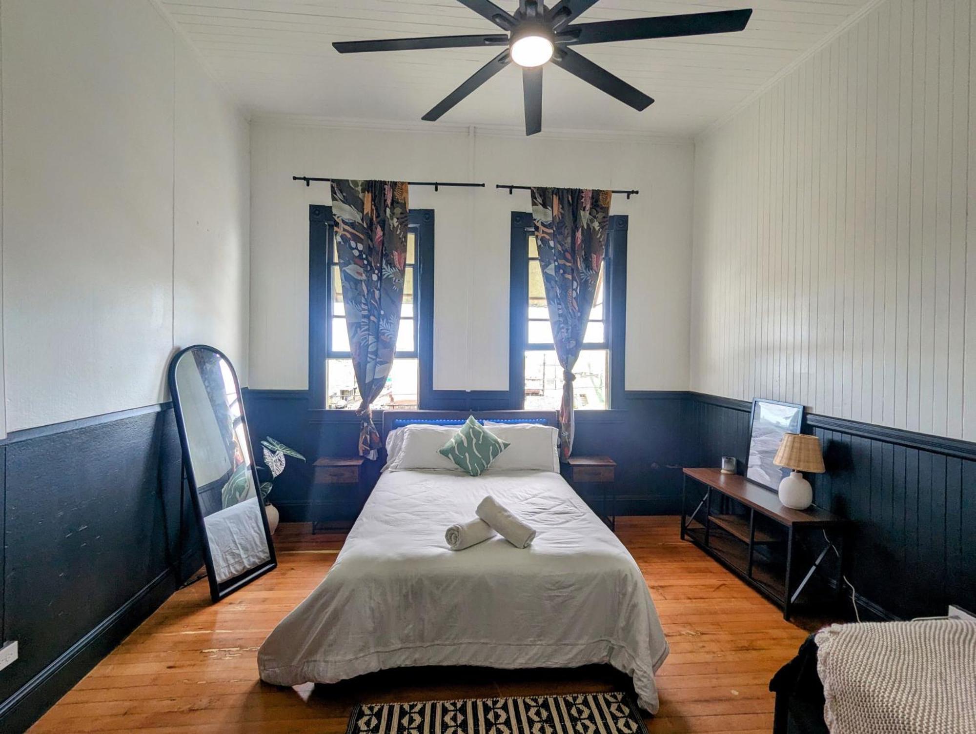 Howzit Hostels Hawaii Hilo Esterno foto